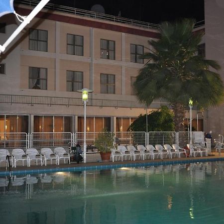 Royal Inn Тверия Экстерьер фото